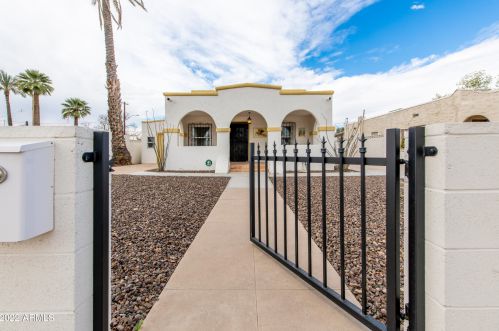 1322 1st Ave, Phoenix AZ  85003-2608 exterior