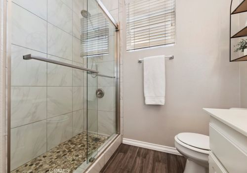 27560 Nellie Ct, Temecula CA  92591-2846 exterior