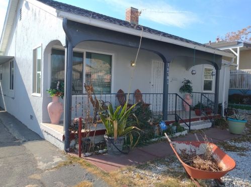 16781 Tracy St, Victorville CA  92395-3807 exterior