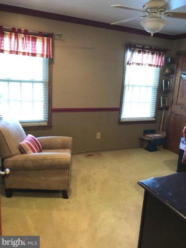 1331 Westminster Dr, Downingtown PA  19335-3652 exterior