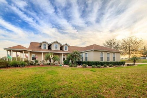 7600 Arrow Ln, Howey In The Hills, FL 34797-3401
