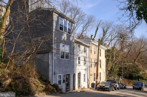 4311 Boone St, Philadelphia, PA 19128-4903