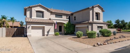 6913 Greenbriar Dr, Glendale, AZ 85308-8446