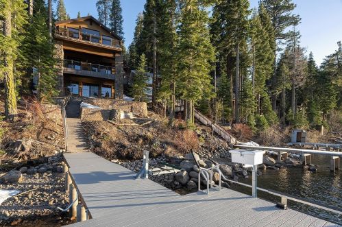 14246 Shore Dr, Truckee, CA 96161-3430