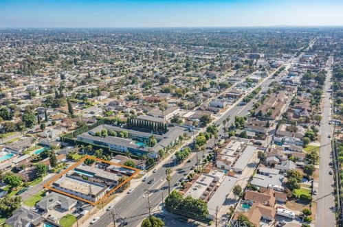 8202 Rosemead Blvd, Pico Rivera, CA 90660-5163