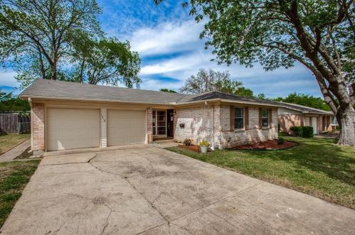 1218 Cloverdale Dr, Richardson, TX 75080-4801