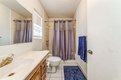 4212 161st St, Lawndale CA  90260-2733 exterior