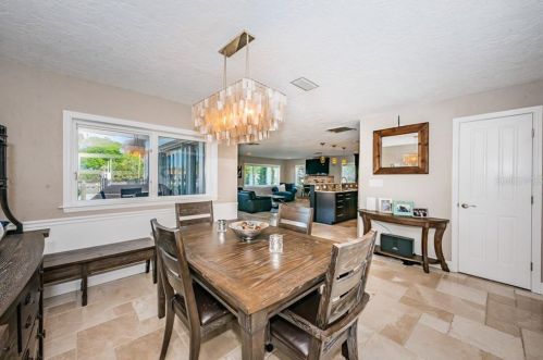 1999 Illinois Ave, Saint Petersburg FL  33703-3421 exterior