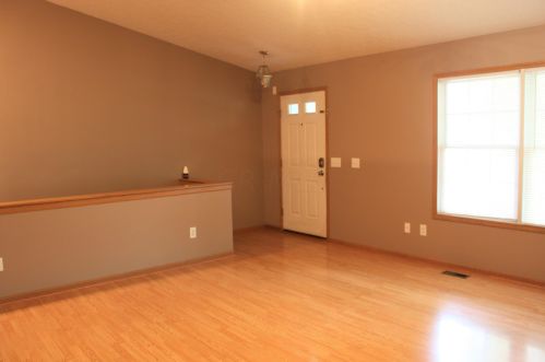 1290 Sassafras Ln, Marysville OH  43040-8032 exterior