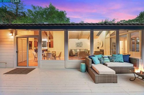 24 Tarabrook Dr, Orinda, CA 94563-3121