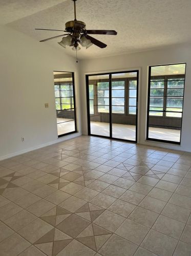 1655 20th St, Vero Beach FL  32960-0660 exterior