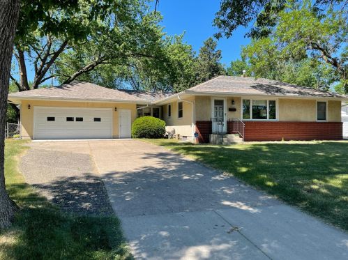 3445 76th St, South Saint Paul, MN 55076-3029