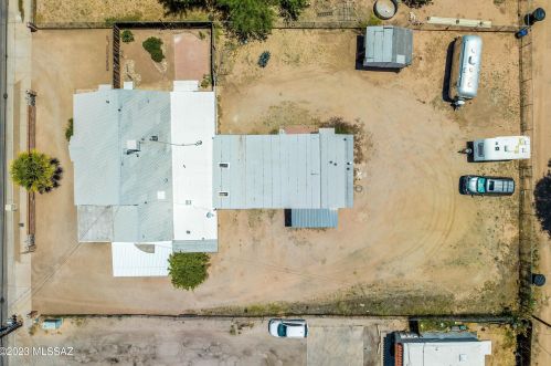 902 Prince Rd, Tucson, AZ 85705-3107