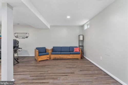 6029 Hot Spring Ln, Fredericksburg VA  22407-3708 exterior