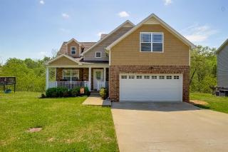 1020 Ishee Dr, Clarksville, TN 37042-6672