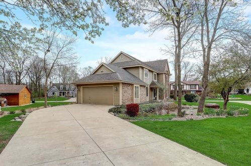 4140 Victoria Ct, Waukesha, WI 53151-6147