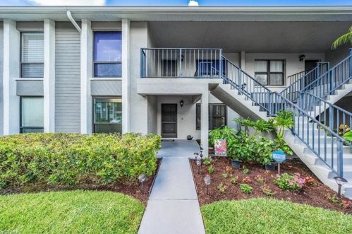 1212 Commonwealth Cir, Naples FL  34116-3621 exterior