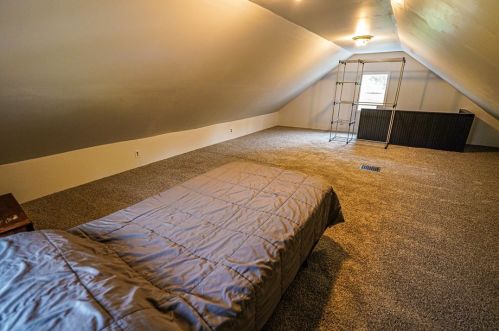 11 Homestead St, New Castle PA  16101-1616 exterior