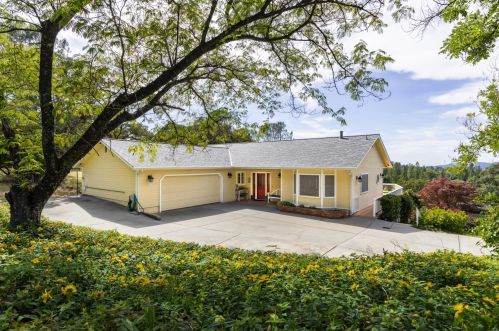 11202 Oak Canyon Dr, Lake Wildwood, CA 95946-9399