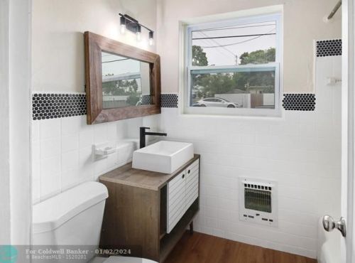 1602 17 Ave, Hollywood FL 33020-2814 exterior