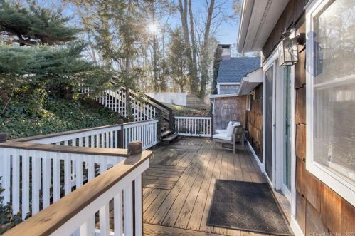 59 Lakeview Terrace Ext, Sandy Hook CT  06482-1467 exterior