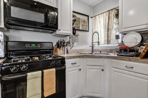 13040 West Dr, Desert Hot Springs CA  92240-5647 exterior