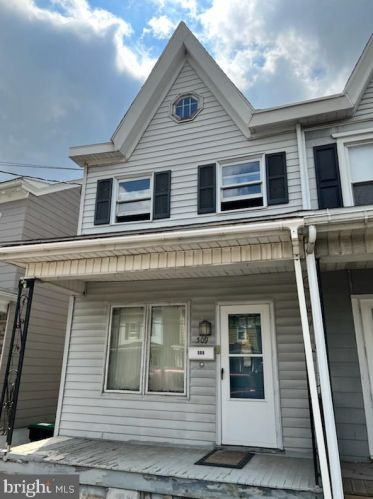 509 Market St, Molino, PA 17961-1719