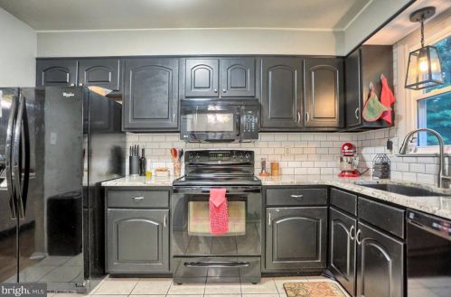 1313 Mallard Rd, Camp Hill, PA 17011-1224