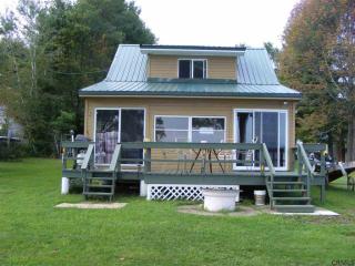 609 Bunker Hill Rd, Mayfield, NY 12117-3917
