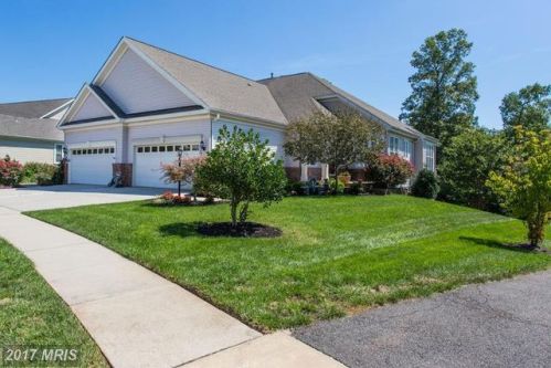 6590 Alderwood Way, Gainesville, VA 20155-6612
