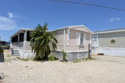 30 Emily Ln, Fort Myers Beach FL  33931-2933 exterior