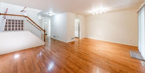 1524 Merion Ln, Oakmont, PA 15139-1036