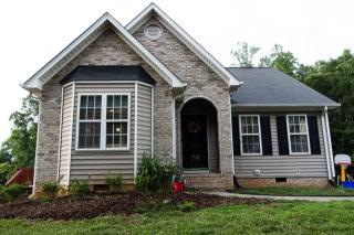 1041 Wyndfall Dr, Kernersville, NC 27284-6505