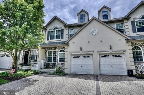 205 Center Point Ln, Lansdale, PA 19446-5935