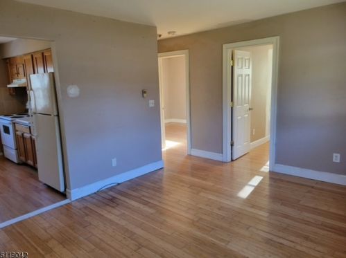 19 Dennis Ave, High Bridge, NJ 08829-1710