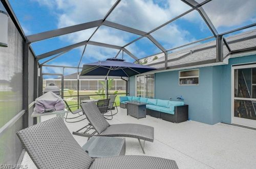 1005 1 Pl, Cape Coral FL  33993-1143 exterior