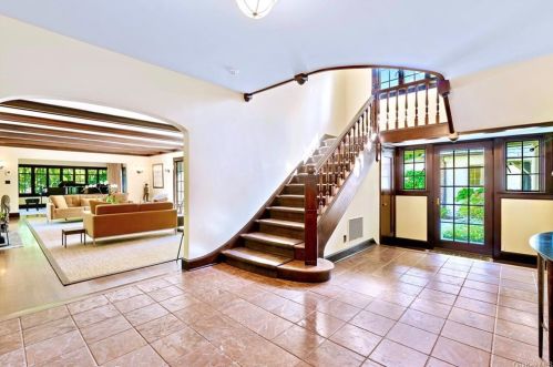 177 Soundview Ave, White Plains NY  10606-3825 exterior