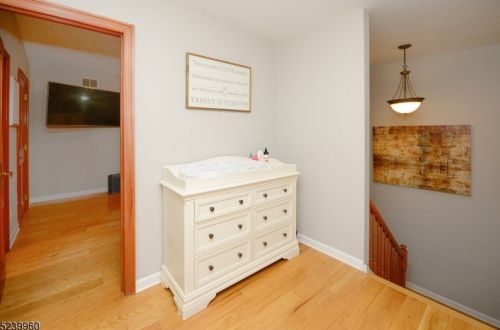 83 Fls Brg Dr, Paterson NJ  07512-1719 exterior