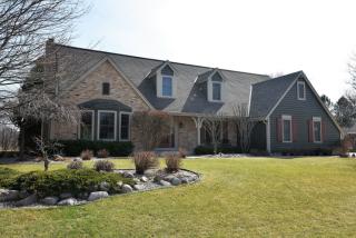 9327 Concord Dr, Thiensville, WI 53097-3719