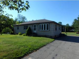 383 Wadleigh Falls Rd, Newmarket, NH 03857-2138