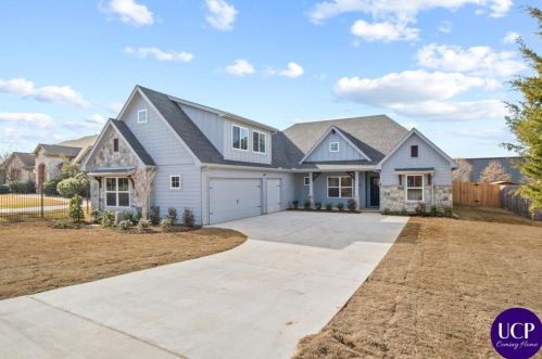 708 Mansfield Cardinal Rd, Kennedale, TX 76060-2811