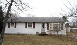 3 Cheyenne St, Dover, NH 03820-6212