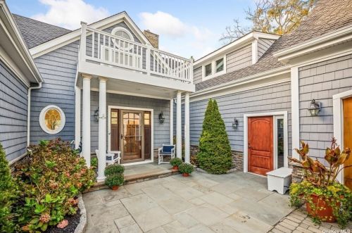 112 Elder Rd, Islip Manor, NY 11751-4911
