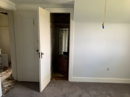 500 Marie St, Glassport, PA 15045-1127