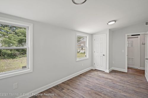 46 Capri Dr, Bricktown NJ  08723-7633 exterior
