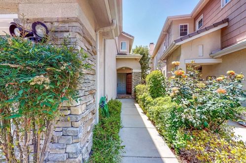 25506 Burns Pl, Santa Clarita, CA 91381-2310