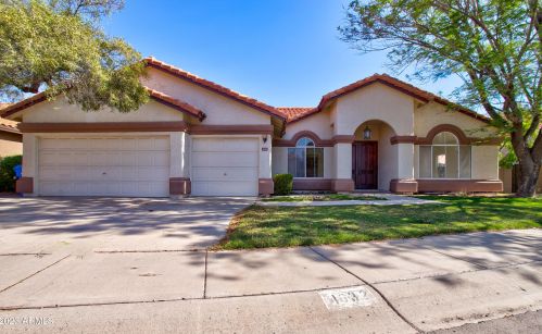 4632 Crocus Dr, Phoenix, AZ 85032-5569