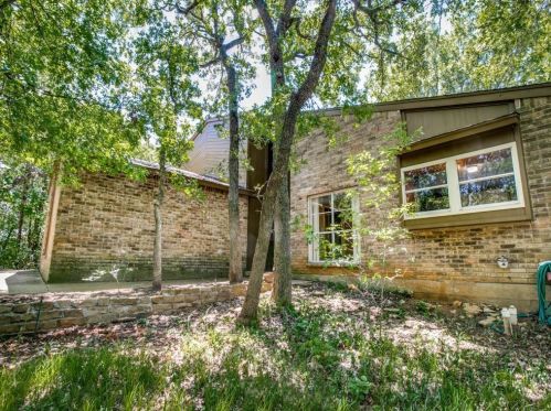 1658 Watson Rd, Fort Worth, TX 76103-1720