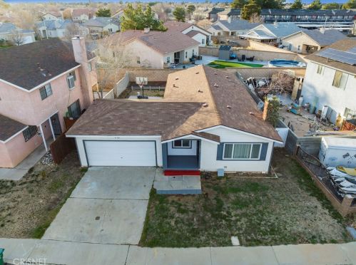 44117 Parkview Ln, Lancaster, CA 93535-5734