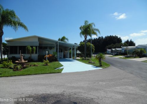 7685 Chasta Rd, Sebastian, FL 32976-7781